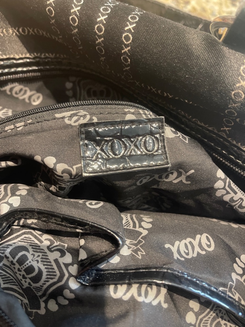 XOXO Black Logo-Print Chain-Accent Shoulder Bag - Picture 4 of 5
